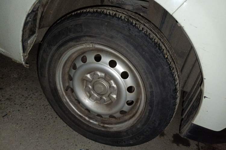 Used CHANGAN KAICHENG Ounuo S 2021 1.5L Ono S Smart Edition Dual-Steaming Air-Conditioned Bus JL473QG Right Front Wheel Hub