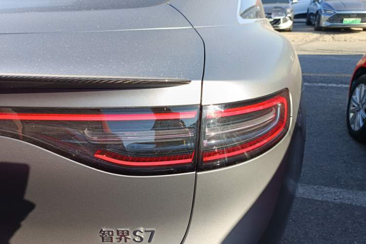 Used Hima Luxeed S7 2024 Max RS Four-Wheel-Drive Performance Edition
