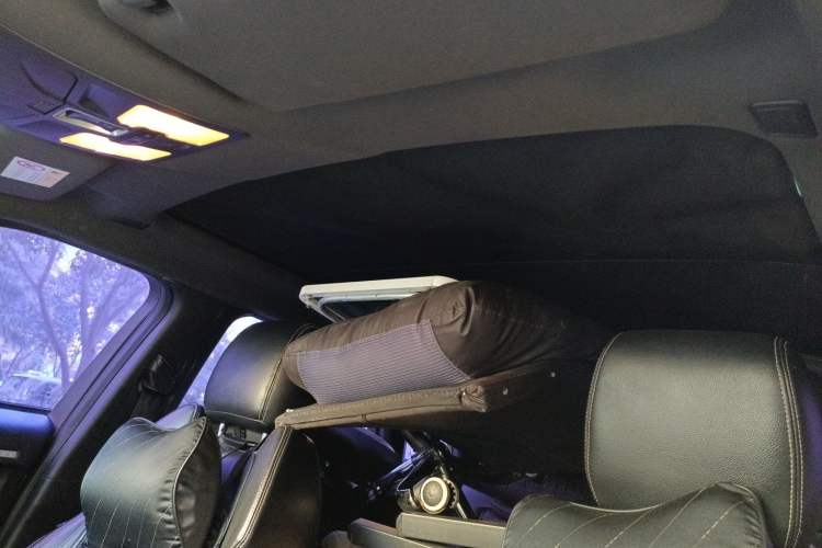 Used Land X7 2015 2.0T Panoramic Prestige Edition
