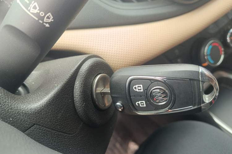 Used Chevrolet Monza 2022 320 Automatic Enjoyment Edition Vehicle Key