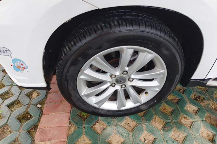 Used Haval H2 2014 1.5T Manual Two-Wheel Drive Elite Edition Left Front Wheel Hub