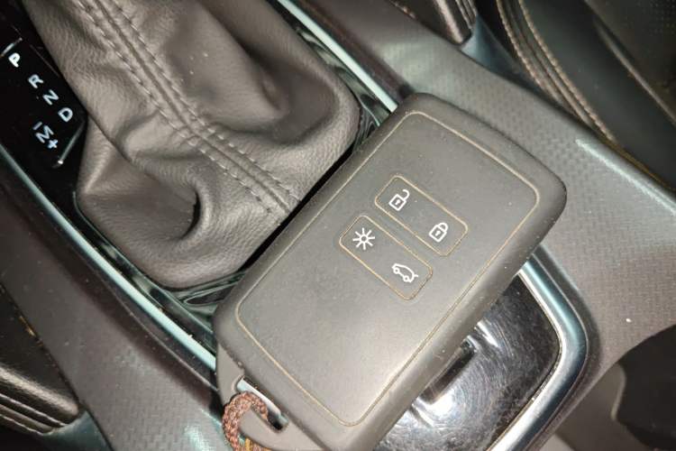 Used Renault Koleos 2017 2.0L Two-Wheel Drive Luxury Edition