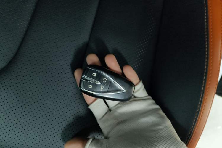 Used CHANGAN UNI-V 2023 1.5T Prestige Model