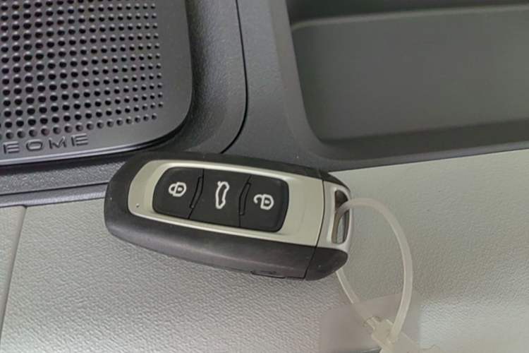Used Geely Galaxy Panda 2024 Panda Mini 200km Endurance Bear
