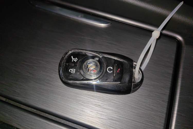 Used Buick Enclave 2020 28T Two-Wheel Drive Prestige Version