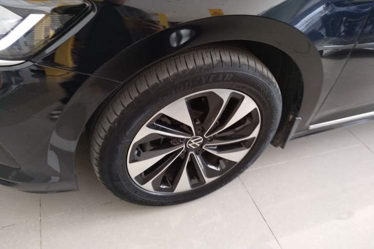 Used Volkswagen Passat 2022 330TSI Elite Edition Custom Version