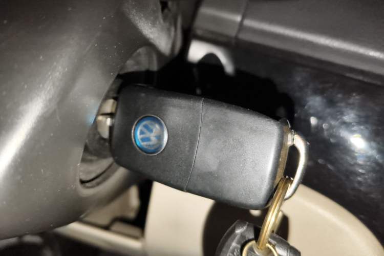 Used Volkswagen Lavida 2011 1.6L Automatic PinYou Edition Vehicle Key