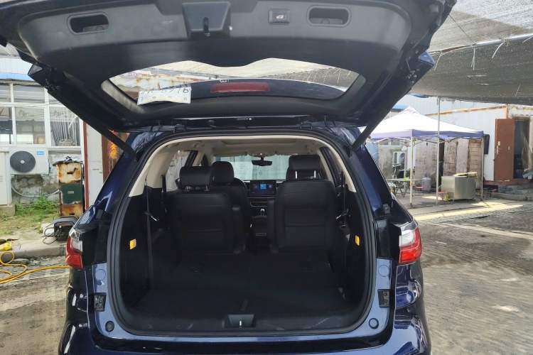 Used BYD Song MAX 2019 1.5T Automatic Smart Connect ZhiLian RuiDong 6-Seater China V Standard
