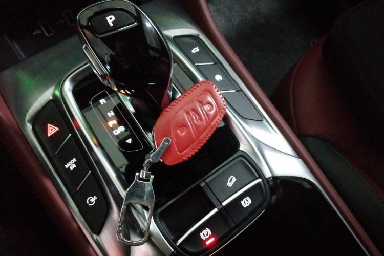 Used MG HS 2019 30T Automatic 2WD Trophy Supreme Edition China VI Standard