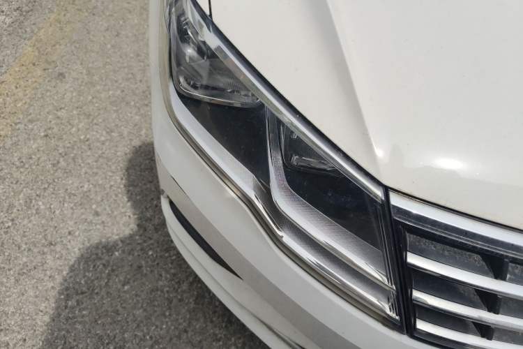 Used Volkswagen Jetta 2017 1.5L Automatic Comfort Model Right Front Headlight