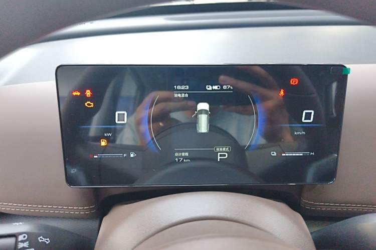 Used Wuling Xingguang 560 New Energy 2026 Model, Plug-in Hybrid, 125 km, Luxury Version Instrument Cluster