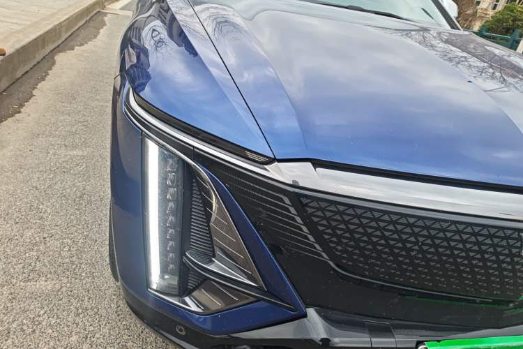 Used Cadillac LYRIQ 2022 Four-Wheel-Drive High-Performance Deluxe Edition