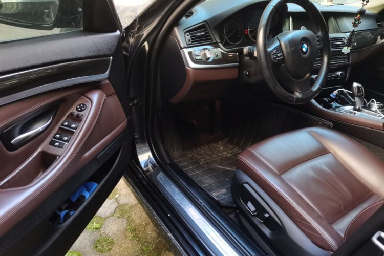 Used BMW 5 Series 2014 525Li Luxury Design Package
