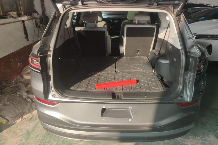 Used Volkswagen ID.6 X 2023 Ultra-Intelligent Long-Range Version