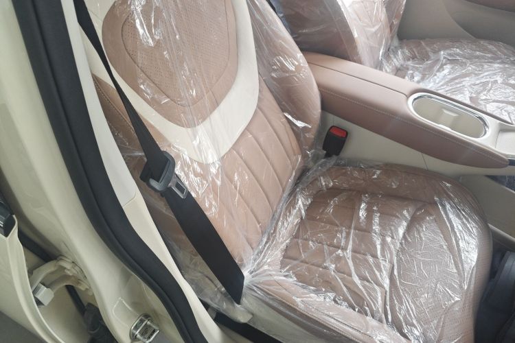 Used Wuling Bingo 2025 333 km Enjoyment Version Right Front Seat