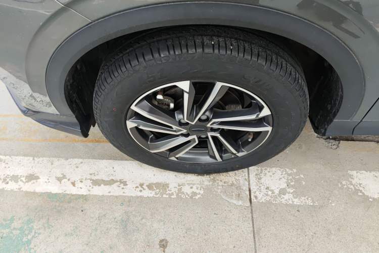 Used Geely Auto Coolray 2023 1.5T DCT Platinum Edition