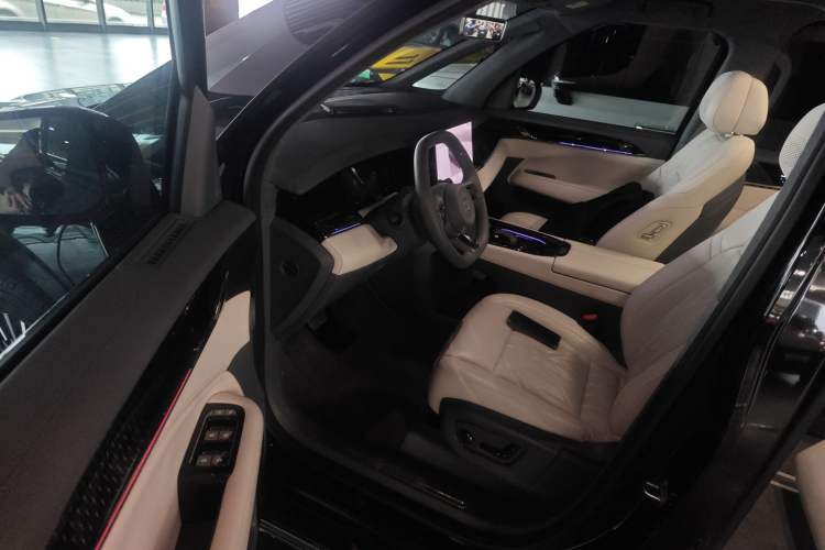 Used Zeekr 009 2024 7-Seater Walk-Through Version Four-Wheel Drive 108 kWh