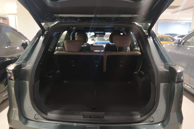 Used Chery Fengyun T8 2025 1.5T 130km Deluxe Version 5 Seats