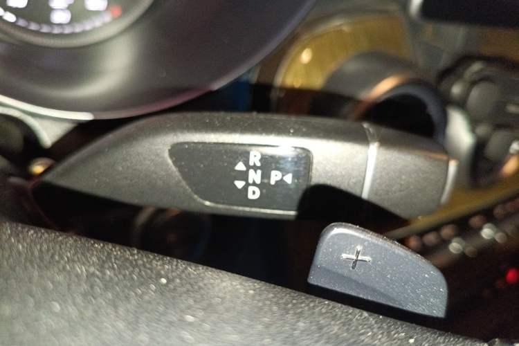 Used Mercedes-Benz GLC Coupe 2019 Facelift GLC 260 4MATIC Coupe SUV
