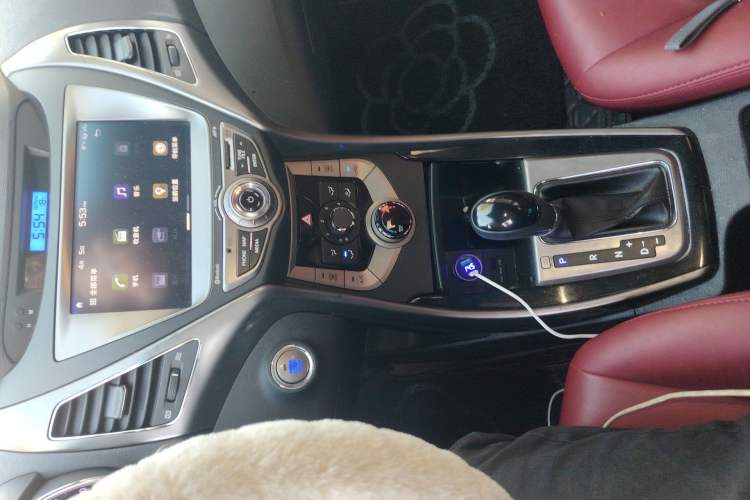 Used Hyundai Elantra (5th Generation / Langdong) 2013 1.6L Automatic Leading Model Audio And AC Panel