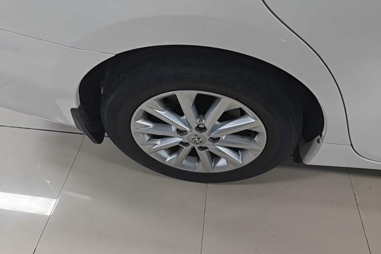 Used Toyota Camry 2016 2.0G 10th Anniversary Leading Edition