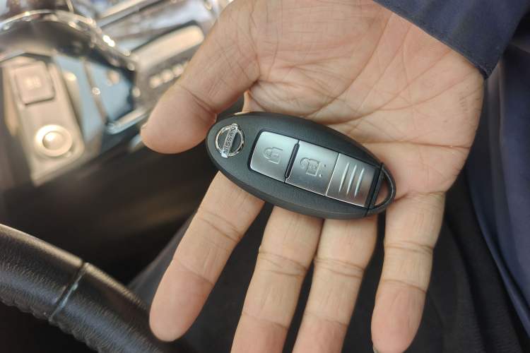 Used Nissan Tiida 2016 1.6L CVT ZhiZun Edition Vehicle Key