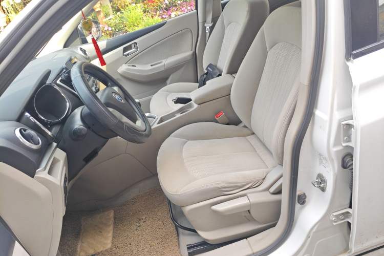 Used Venucia T70 2015 1.6L Manual Ruixing Edition