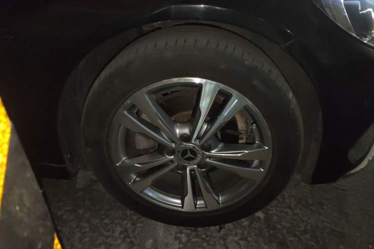 Used Mercedes-Benz C-Class 2017 Facelift C 200 L Sport Edition
