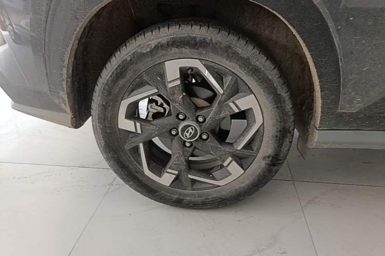 Used Hyundai ix35 2023 Musso 2.0L Deluxe Edition DLX

