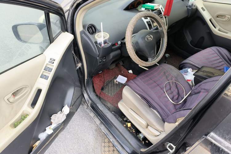 Used Toyota Yaris 2011 1.6E Automatic Charm Edition Driver Seat