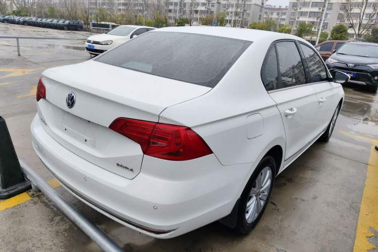 Used Volkswagen Bora 2016 1.6L Manual Comfort Model
