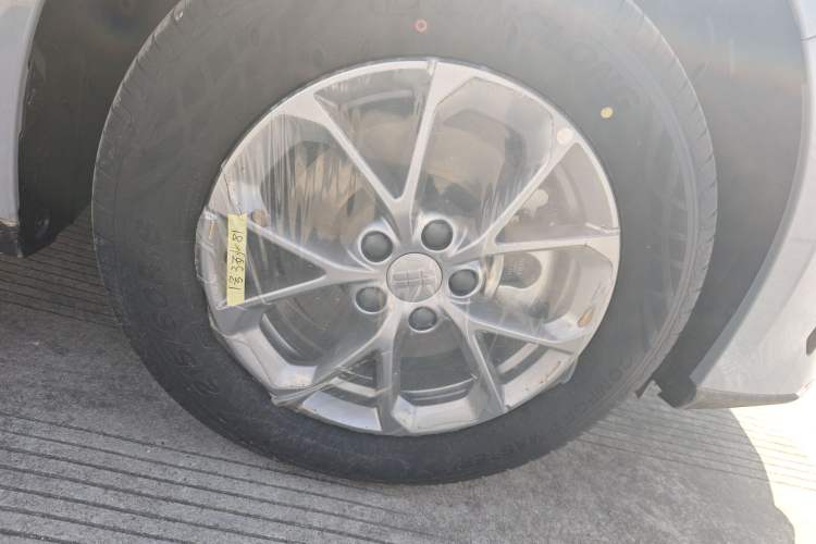 Used Geely Galaxy L6 2025 EM-i 60km Exploration Edition Right Front Wheel Hub