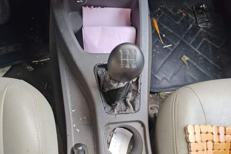 Used Wuling Rongguang V 2016 1.5L Standard Version
