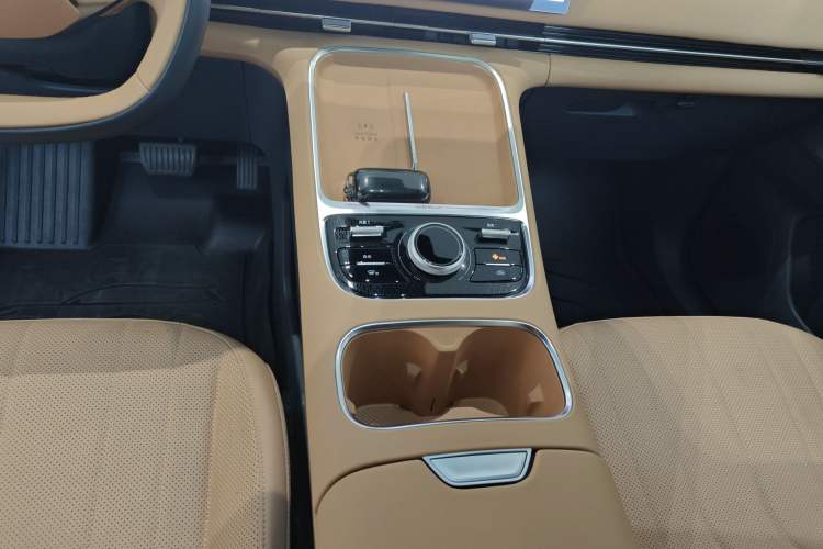 Used Geely Galaxy Galaxy Xingjian 7 EM-i 2025 120km Flagship Edition