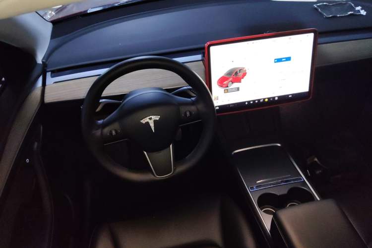 Used Tesla Model Y 2022 Rear-Wheel-Drive Version