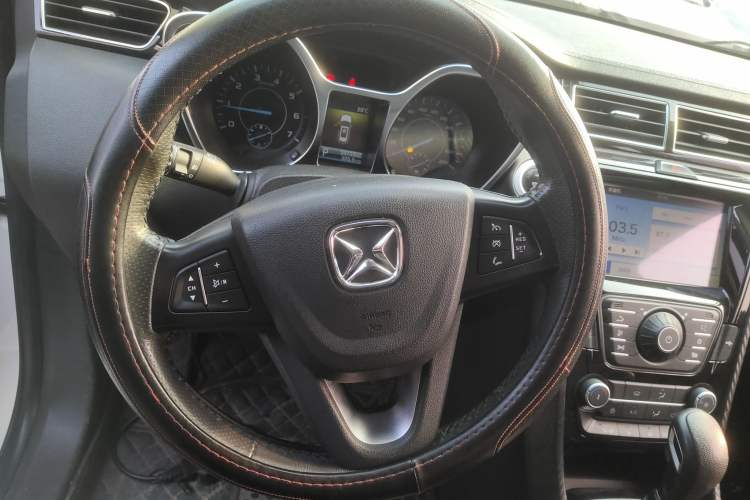 Used JMC Yusheng S330 2016 1.5L GTDi Automatic Two-Wheel Drive Prestige Edition