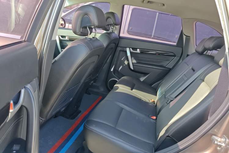 Used Chevrolet Captiva 2017 2.4L Two-Wheel Drive Luxury Edition 7 Seats
