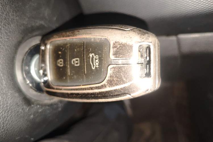 Used Hyundai Celesta 2020 1.6L Automatic GL Enjoyable Edition