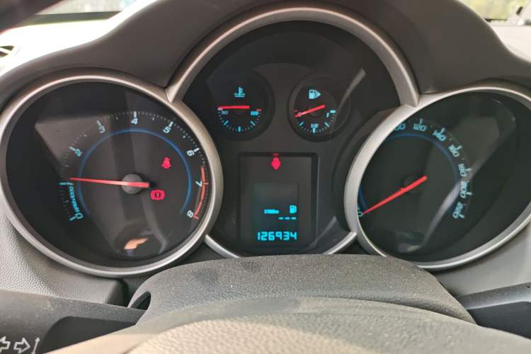 Used Chevrolet Cruze 2012 1.6L SE MT
