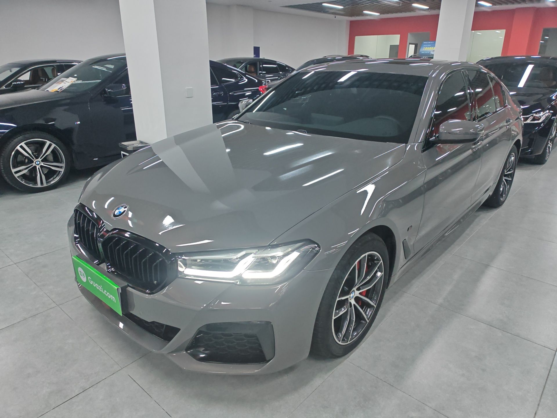 Parte inferior delantera