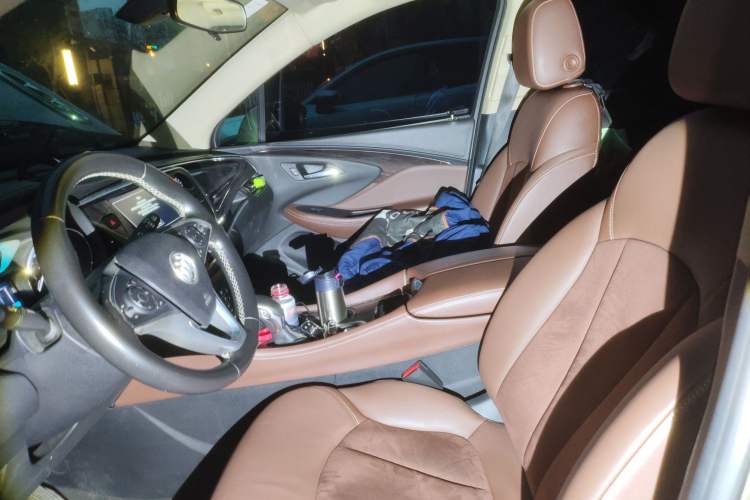 Used Buick Envision 2017 28T Four-Wheel Drive Elite Model
