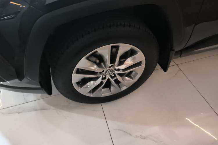 Used Toyota Wildlander 2023 2.0L CVT Two-Wheel Drive Leading Edition