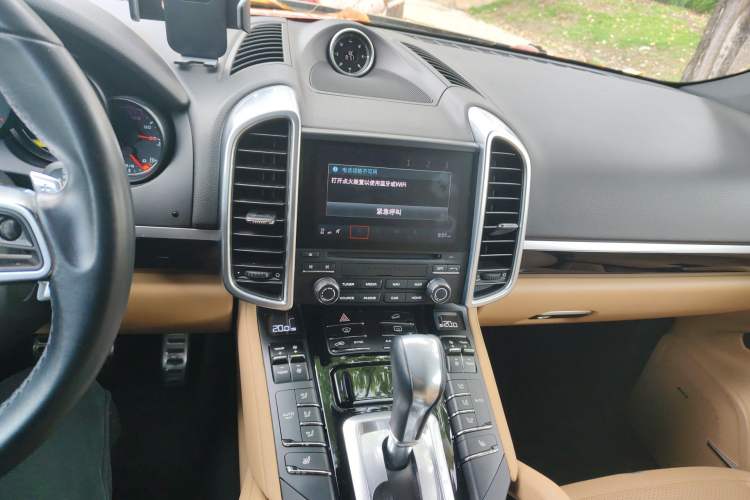 Used Porsche Cayenne 2016 Cayenne 3.0T Audio And AC Panel