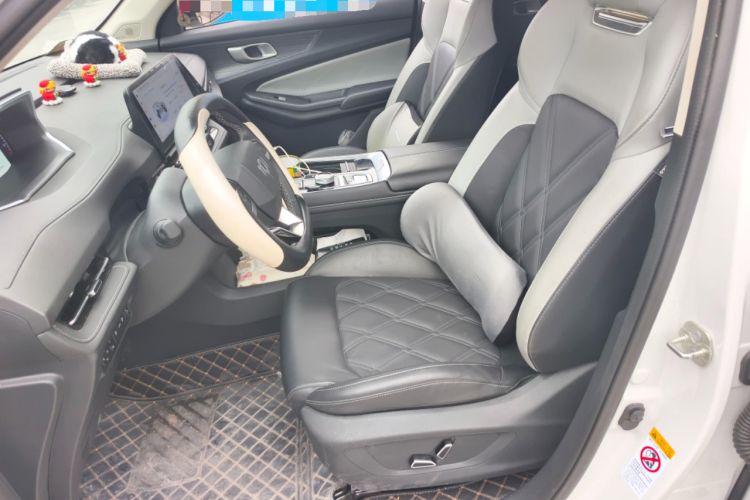 Used CHANGAN NEVO Q05 2024 Truly Delicious Version 125cc Superior Design CATL Left Front Seat