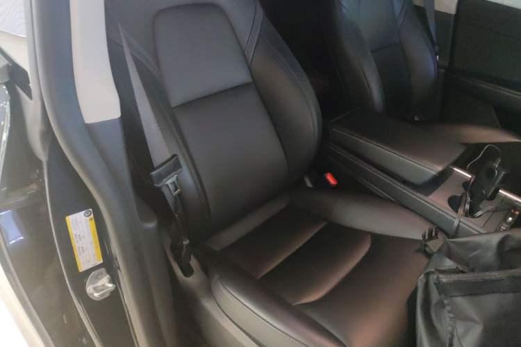 Used Tesla Model Y 2024 Rear-Wheel-Drive Version
