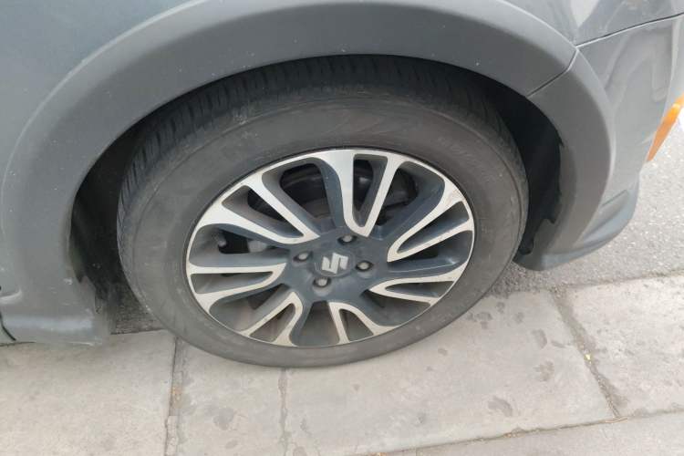 Used Suzuki Swift 2016 1.5L Automatic Fashionable Coolplay Edition
