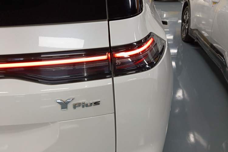 Used AION Y 2023 Plus 510 Smart Edition Exterior 3