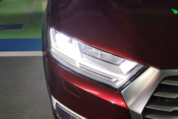 Used Audi Q7 New Energy 2019 55 e-tron Right Front Headlight
