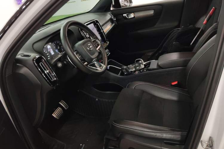 Used Volvo XC40 2020 T4 4x4 Smart Luxury Sport Edition