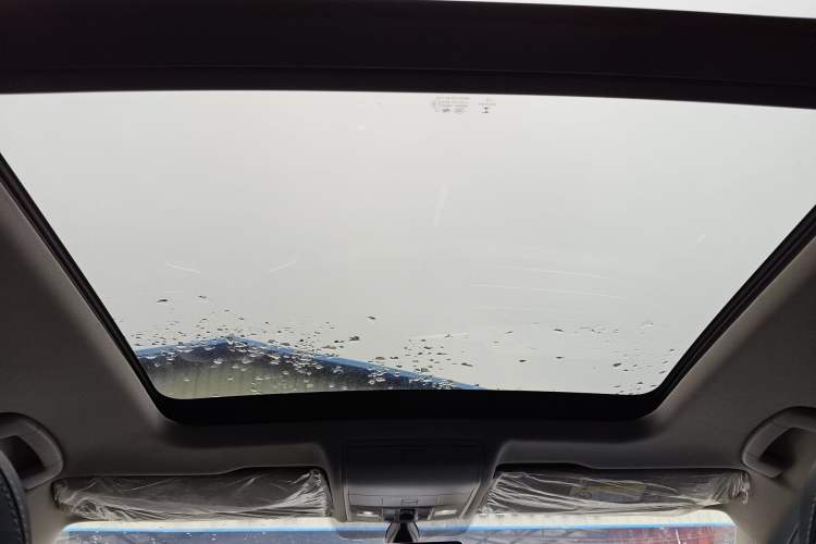 Used Volkswagen Tiguan L 2022 330TSI Automatic Two-Wheel Drive Smart Edition Headliner